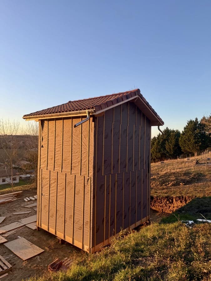 Petite maison en bois construite par Zingueur du mat'